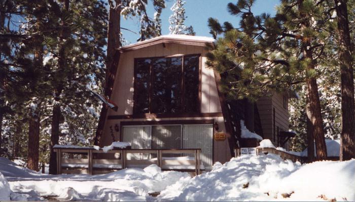 cabsnow3.jpg (73375 bytes)